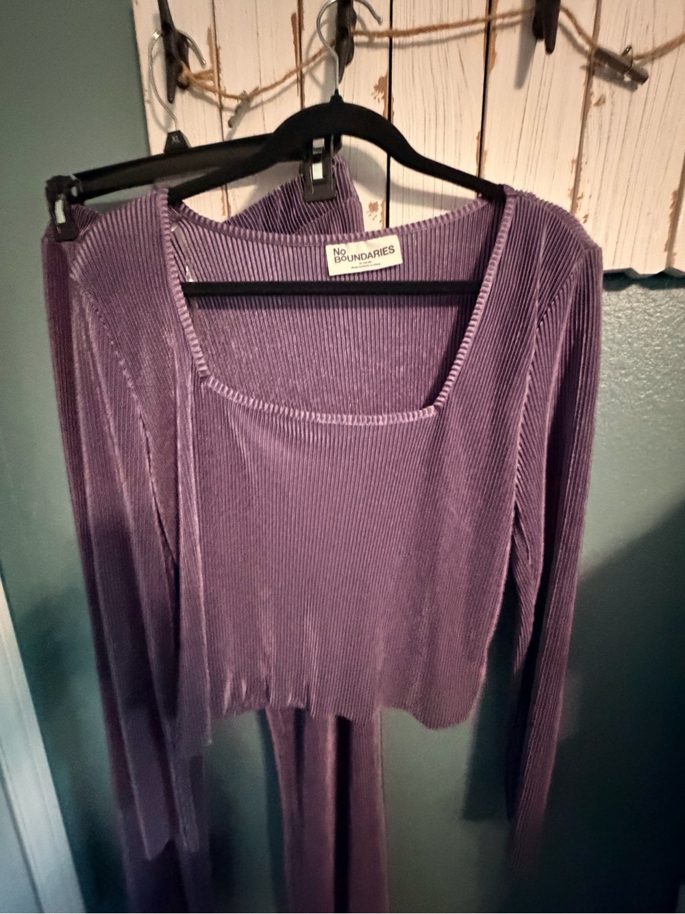 No Boundaries Purple Ribbed Scoop-Neck Long Sleeve Top and pants 2 pieces